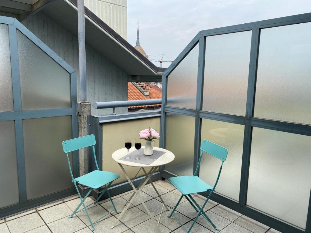 65 Magic Loft con terrazzo e parcheggio privato nella struttura Torino Esterno foto